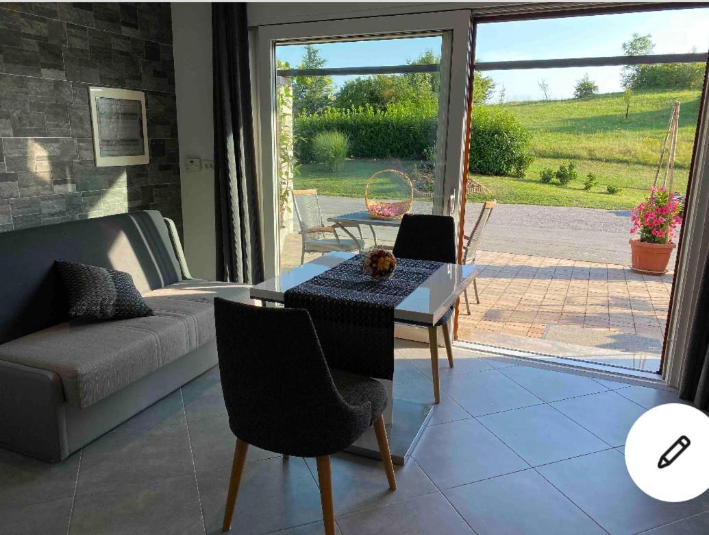 Lovely Apartment In Nature With Sauna! Postojna Luaran gambar
