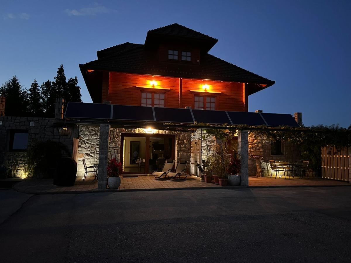 Lovely Apartment In Nature With Sauna! Postojna Luaran gambar